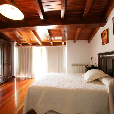 Os Casares Casa Da Botica A Estradaホステル 部屋 写真