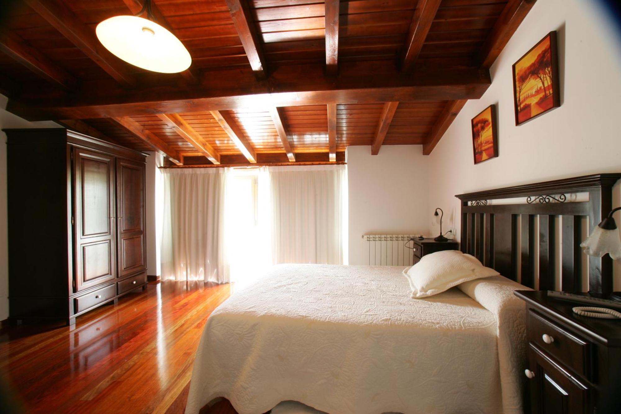 Os Casares Casa Da Botica A Estradaホステル 部屋 写真