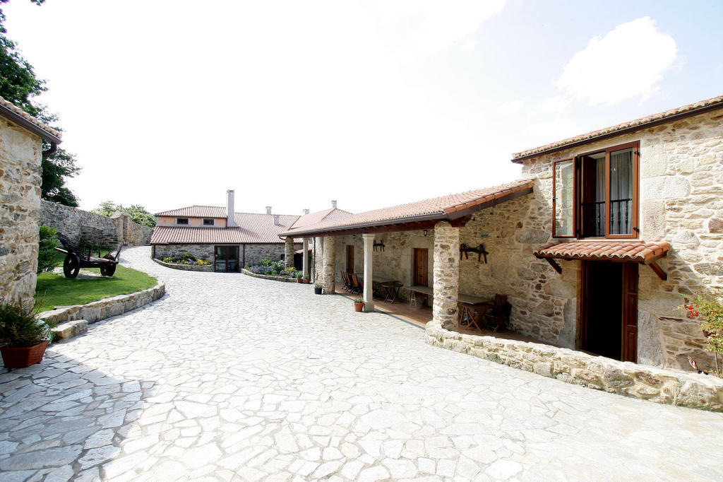 Os Casares Casa Da Botica A Estradaホステル エクステリア 写真